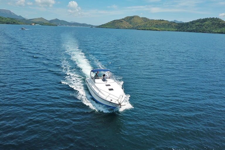 Coron: privé eilandhoppende tour op een jacht of speedbootPrivé speedboottocht