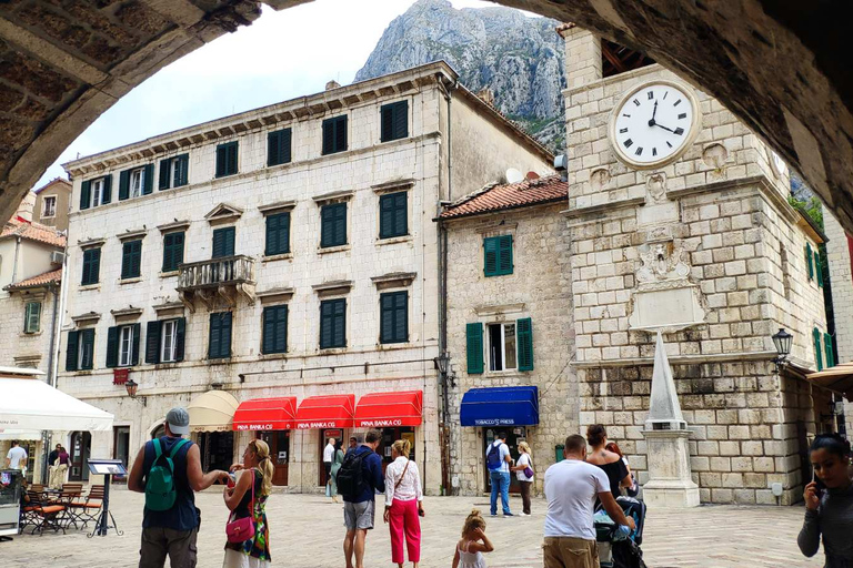 De Dubrovnik: excursion privée d'une journée dans les villes monténégrines