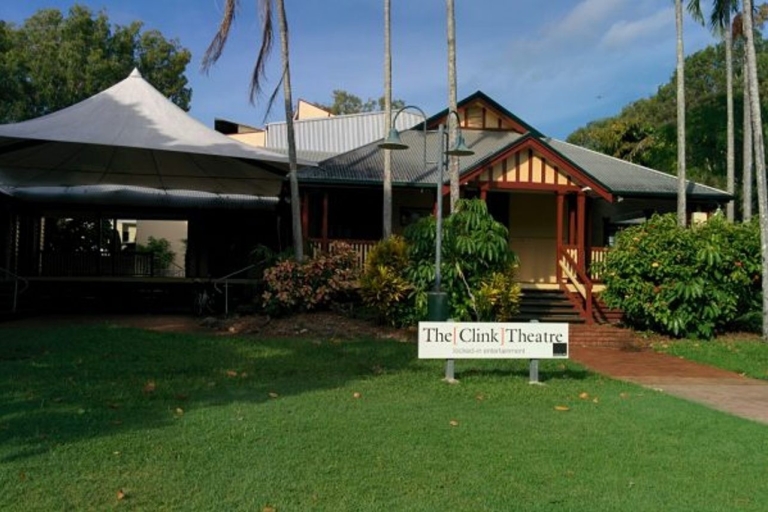Port Douglas: Self-Guided Walking Tour with Audio Guide