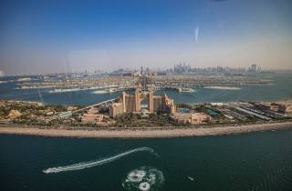 Dubai: Helikopter-Flug von The Palm zum Burj Khalifa