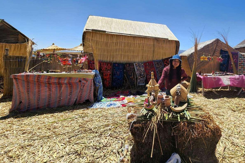 Puno : Excursion d&#039;une demi-journée aux îles flottantes Uros