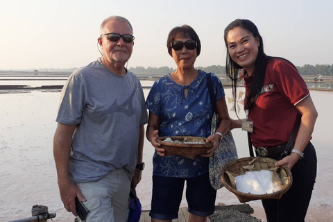 From Bangkok: Floating Market and Coconut & Salt Farm Tour Private Tour