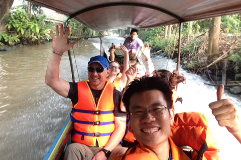 From Bangkok: Floating &amp; Railway Markets Tour &amp; Coconut FarmGroup Tour in English