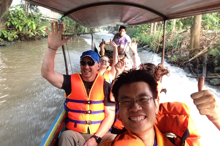 From Bangkok: Floating Market and Coconut & Salt Farm Tour Shared Tour