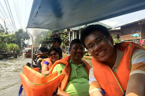 From Bangkok: Floating Market and Coconut & Salt Farm Tour Shared Tour