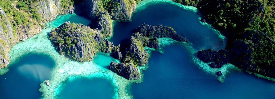 Coron: Private Island-Hopping Tour on a Yacht or Speedboat