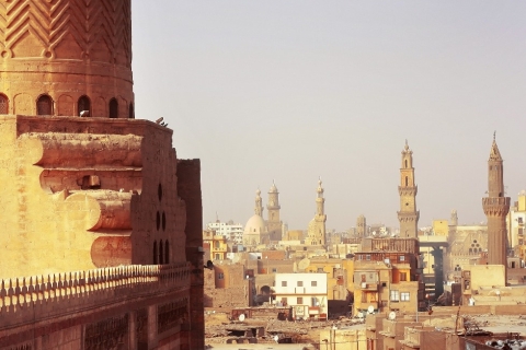 Kair: Historyczna wycieczka piesza w małej grupie z lokalną i kolacjąKair: Prywatna historyczna wycieczka piesza z lokalem i kolacją