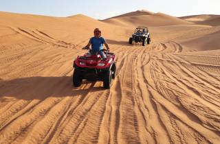Ab Dubai: Morgendliche Wüstensafari mit Quad-Fahrt
