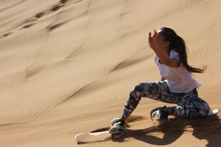 Desde Dubái: medio día de aventura por el desierto en quadVehículo compartido