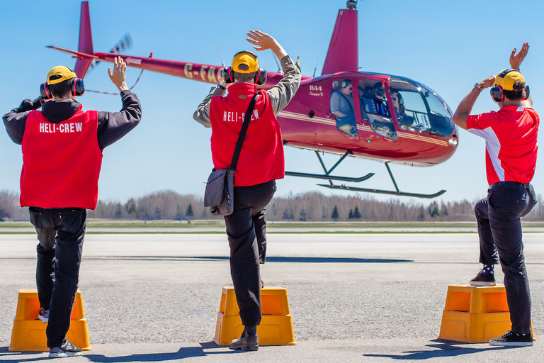 Toronto: paquete de tour privado en helicóptero para dosVuelo privado con luz diurna de 12 minutos