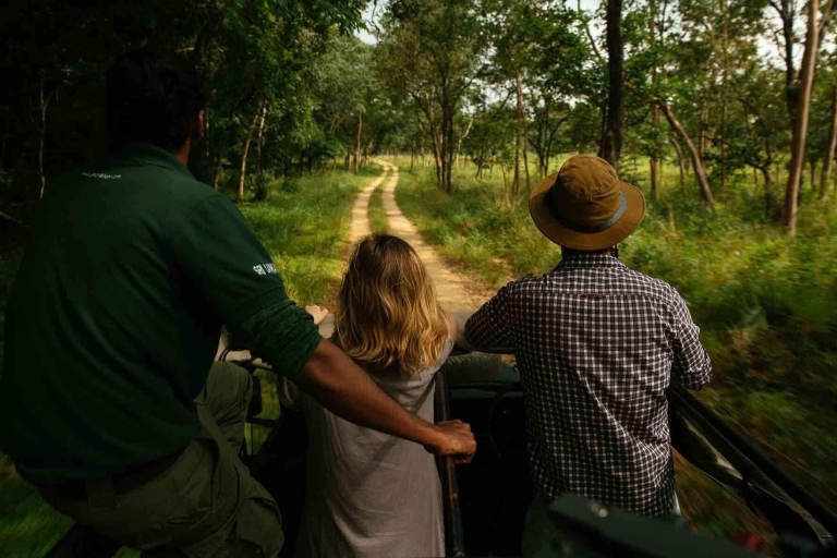 Sri Lanka: Nocna wycieczka do Parku Narodowego Gal OyaOdbiór z Dambulli, Habarany i Polonnaruwy