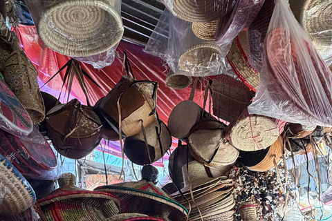 Addis Ababa: Guided Hop-On Hop-Off Tour with Guide