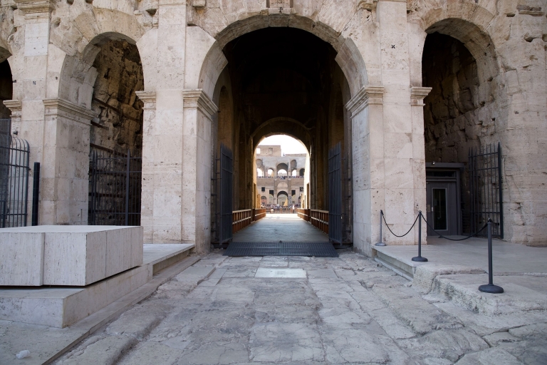 Rzym: wycieczka z przewodnikiem po podziemiach Koloseum
