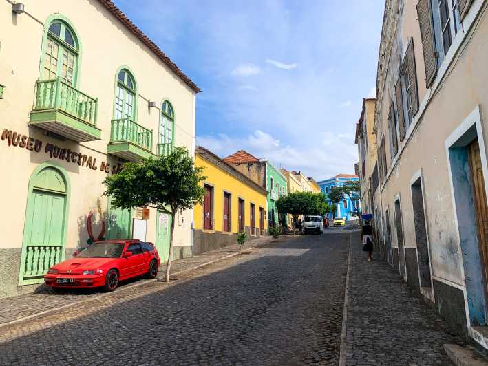 São Filipe: Walking Tour of Historic Center and Market