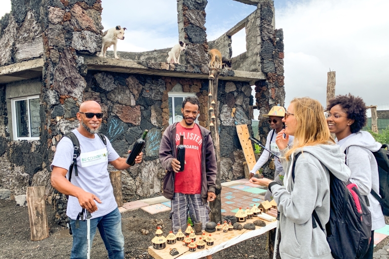 São Filipe: Fogo Volcano with Wine and Cheese Tasting Group Tour