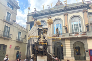 Visite à pied de Figueres et du musée Dali avec billets