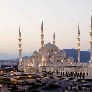 Dubai: Sheikh Zayed Mosque, Fujairah och Khorfakkan Tour