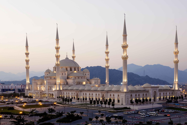 Dubai: tour della Moschea dello Sceicco Zayed, Fujairah e Khorfakkan
