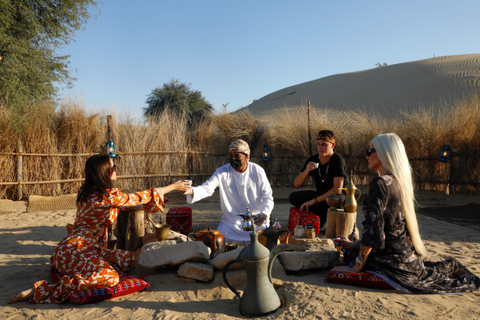 Dubai: Heritage Safari, Camel Ride &amp; Al Marmoom Oasis DinnerShared tour with 6-course Bedouin Dinner