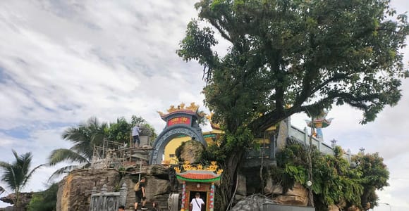 Phu Quoc: City Highlights Tour & Khem Beach Relaxation