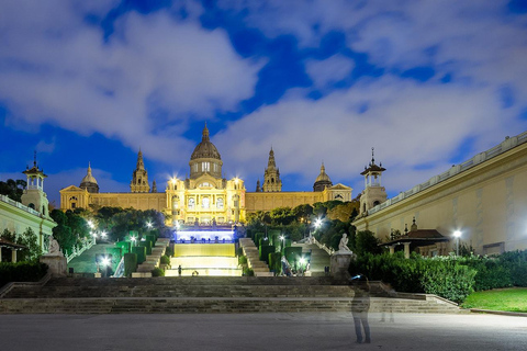 Barcelona: Private Night Tour with a Local