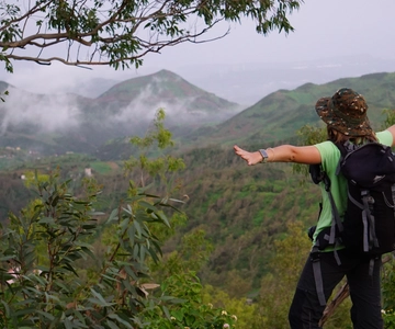 Santo Antão: Viagem Guiada Ponta do Sol e Fontainhas com Caminhada