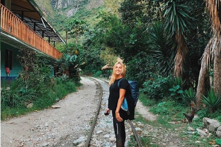 Desde Cuzco: viaje de 2 días a Machu Picchu con nocheViaje a Machu Picchu con Regreso en Tren