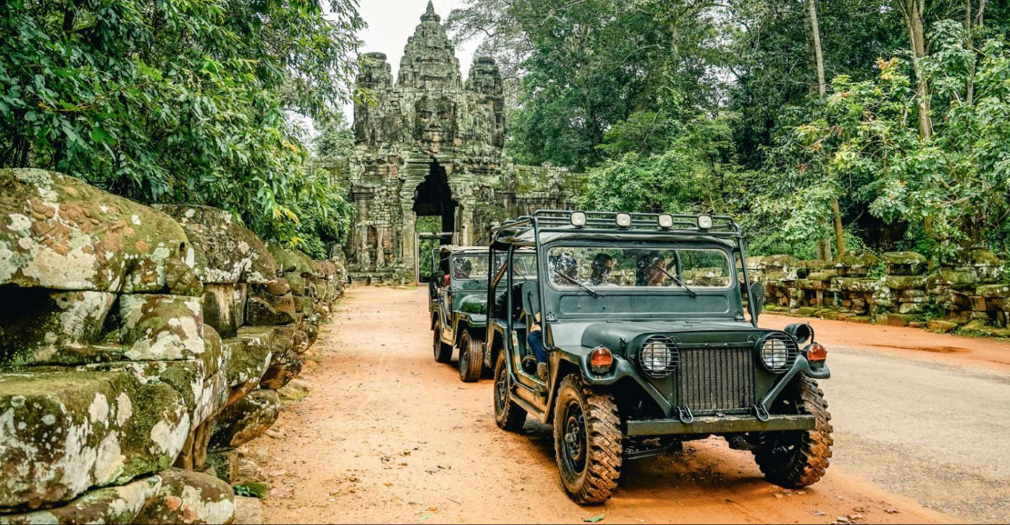 Siem Reap, Private Multi-Stop Jeep and Boat Tour in Angkor
