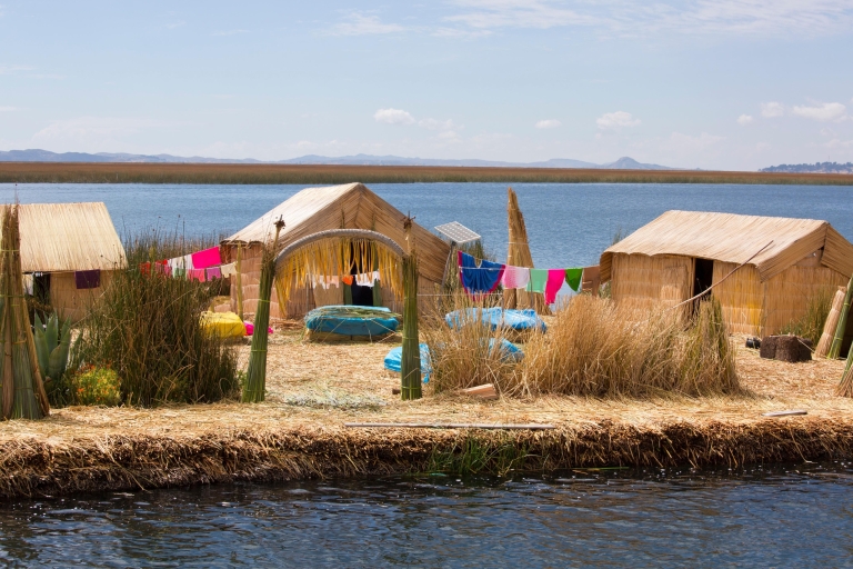 Excursion d'une demi-journée sur le lac Titicaca et les îles flottantes d'Uros