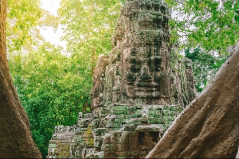 Siem Reap: excursion privée en jeep à Angkor et au village flottant