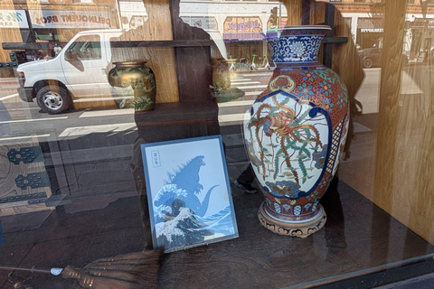 Los Angeles: Little Tokyo, Murals and Skyline