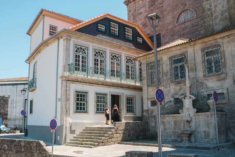 Porto: Bilhete de Entrada no Museu do Vitral e Prova de Vinhos