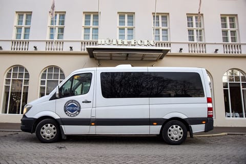 Reykjavik: Shared Minibus Transfer to/from KEF Airport