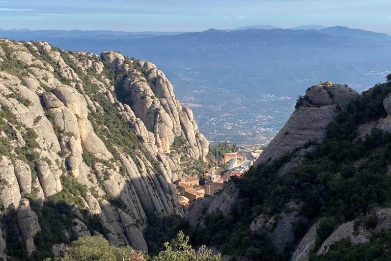 De Barcelone: randonnée guidée dans le parc national de Montserrat