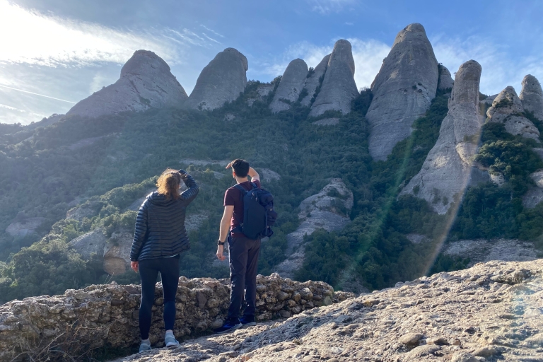 Desde Barcelona: caminata guiada por el Parque Nacional de Montserrat