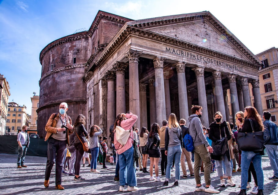 Roma Recorrido Hist Rico A Pie Privado Por La Noche Getyourguide