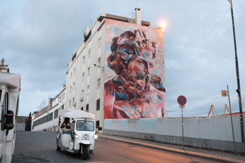 Lisbon: Street Art and Craft Beer Private Tuk Tuk Tour