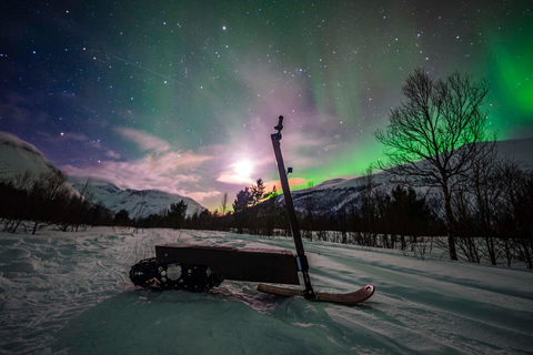 Tromsø: Electric Snow Scooter Ride and Northern Lights Hunt