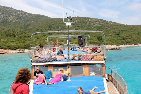 Bodrum - Excursion en bateau sur l'île d'OrakAu départ de Bodrum : excursion en bateau d'une journée complète avec déjeuner et boissons non alcoolisées
