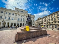 Varsavia, La città in un piccolo giro a piedi di gruppo - Hizvo