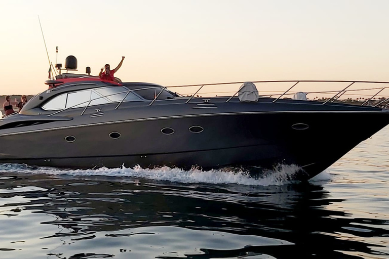 Vilamoura: Custom Private Yacht Cruise with Drinks & Bites Full-Day Cruise