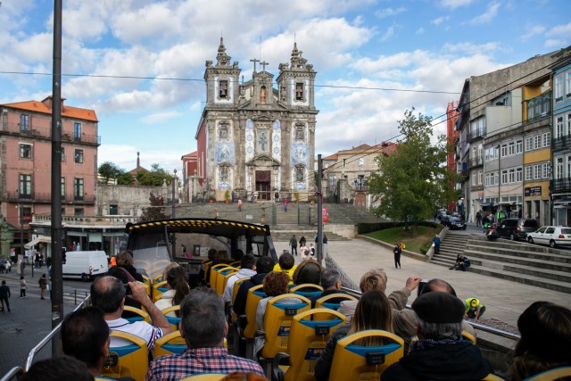 Visit Porto 24-Hour or 48-Hour Hop-On Hop-Off Bus Ticket in Bucovina