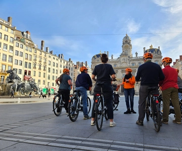 Lyon : visite guidée de 3 heures en E-Bike