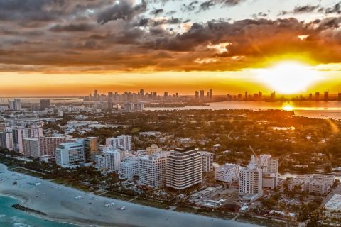 Miami: tour privato in aeroplano panoramico al tramonto
