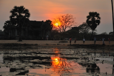 Z Siem Reap: wycieczka do Angkor Wat Sunrise w małej grupie