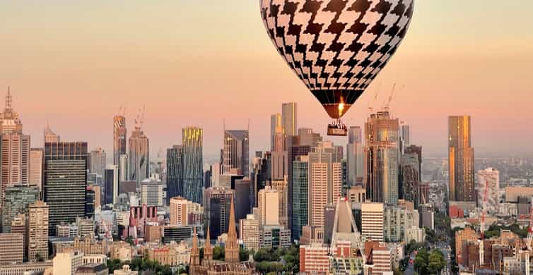 Hot Air Balloon Over Melbourne at Sunrise photo 4