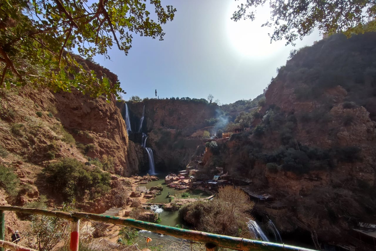 Da Marrakech: Tour di un giorno alle cascate di Ouzoud con escursione in barcaTour di gruppo