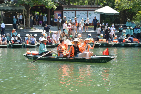 Hanoi: 3-dniowy rejs z noclegiem w zatokach Ninh Binh, Cat Ba i Lan Ha