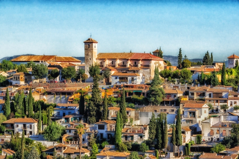 Granada: Self-Guided City Walking Tour & Scavenger Hunt Standard option