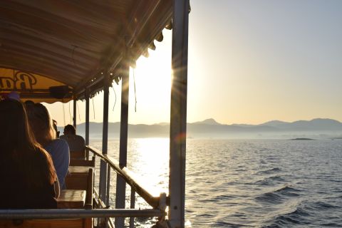 Palma di Maiorca: tour in barca al tramonto con DJ